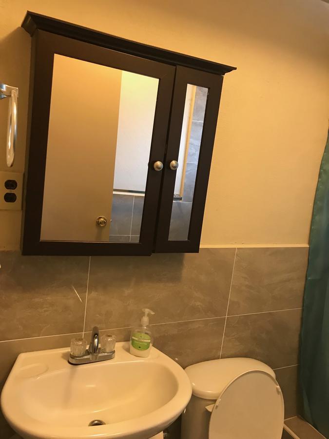 1 Bedroom / 1 Bath . Private Apt. Free Wifi, Interent & Parking Sinajana Exterior photo