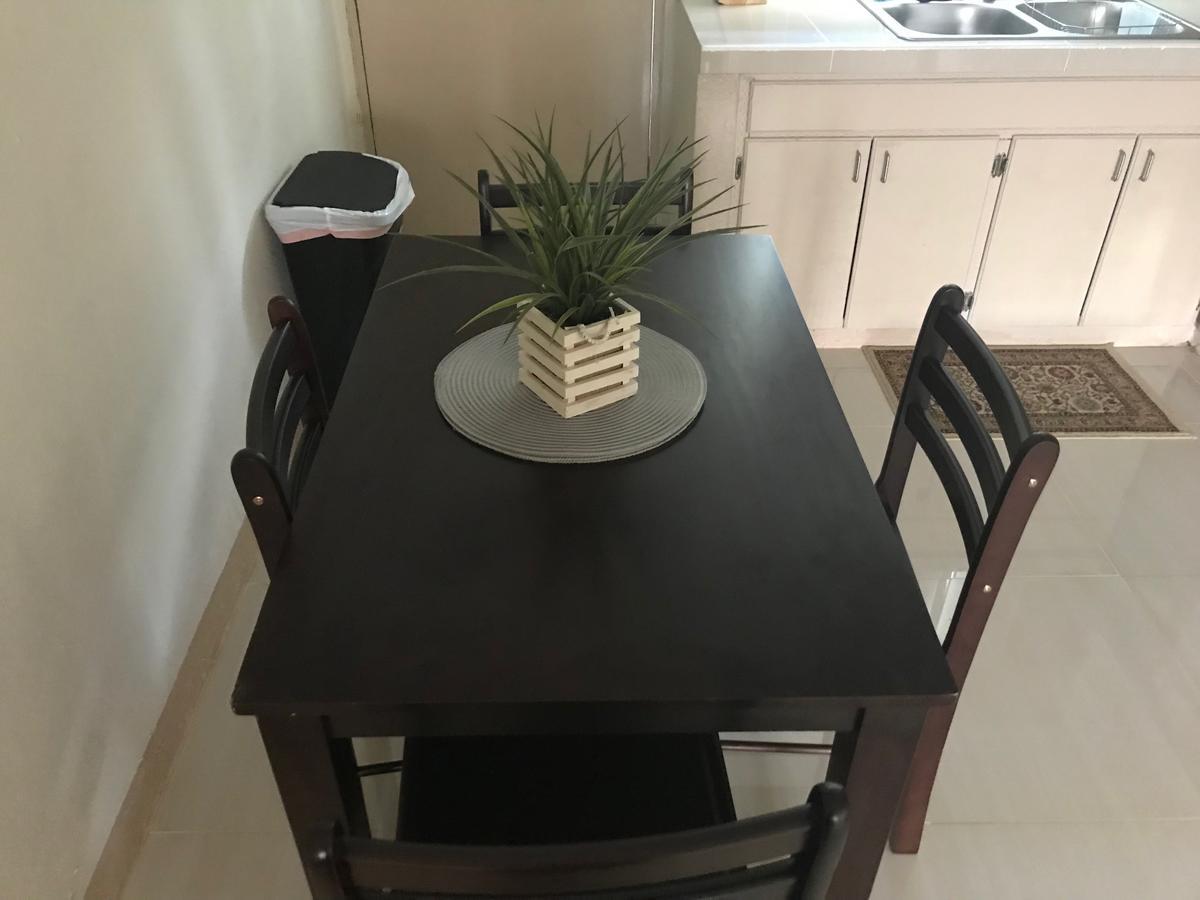 1 Bedroom / 1 Bath . Private Apt. Free Wifi, Interent & Parking Sinajana Exterior photo